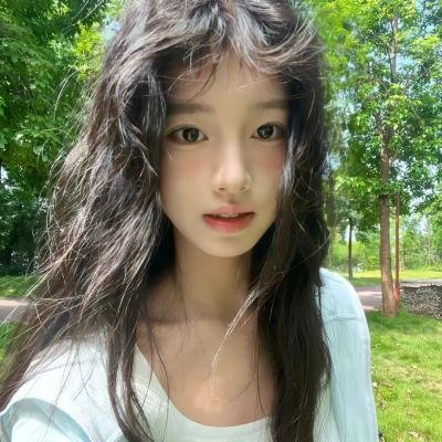 玉湖裸女